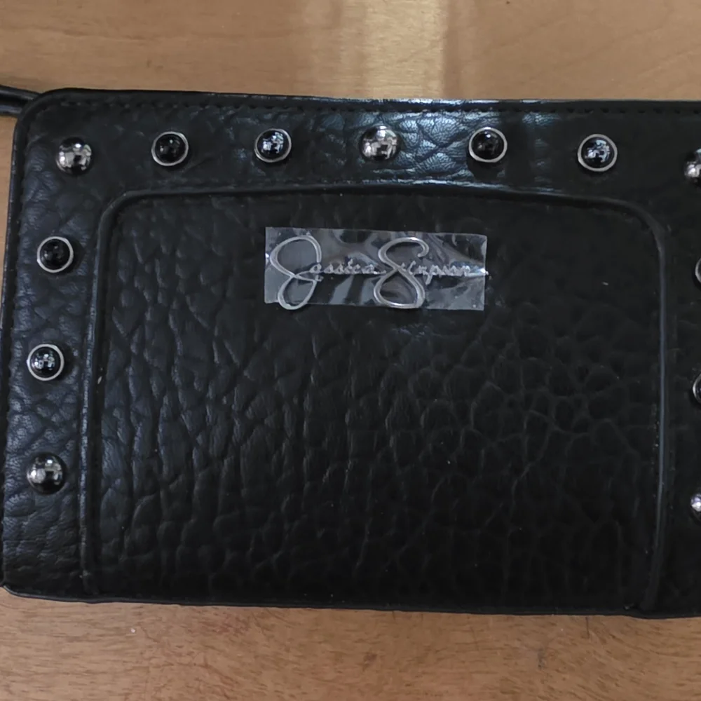 Jessica Simpson Black Wallet with Silver Accents - Picture 1 of 3